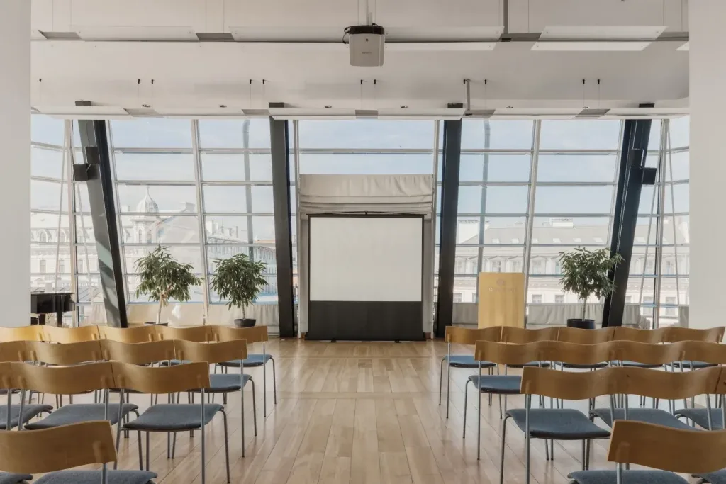 Salón de conferencias acristalado