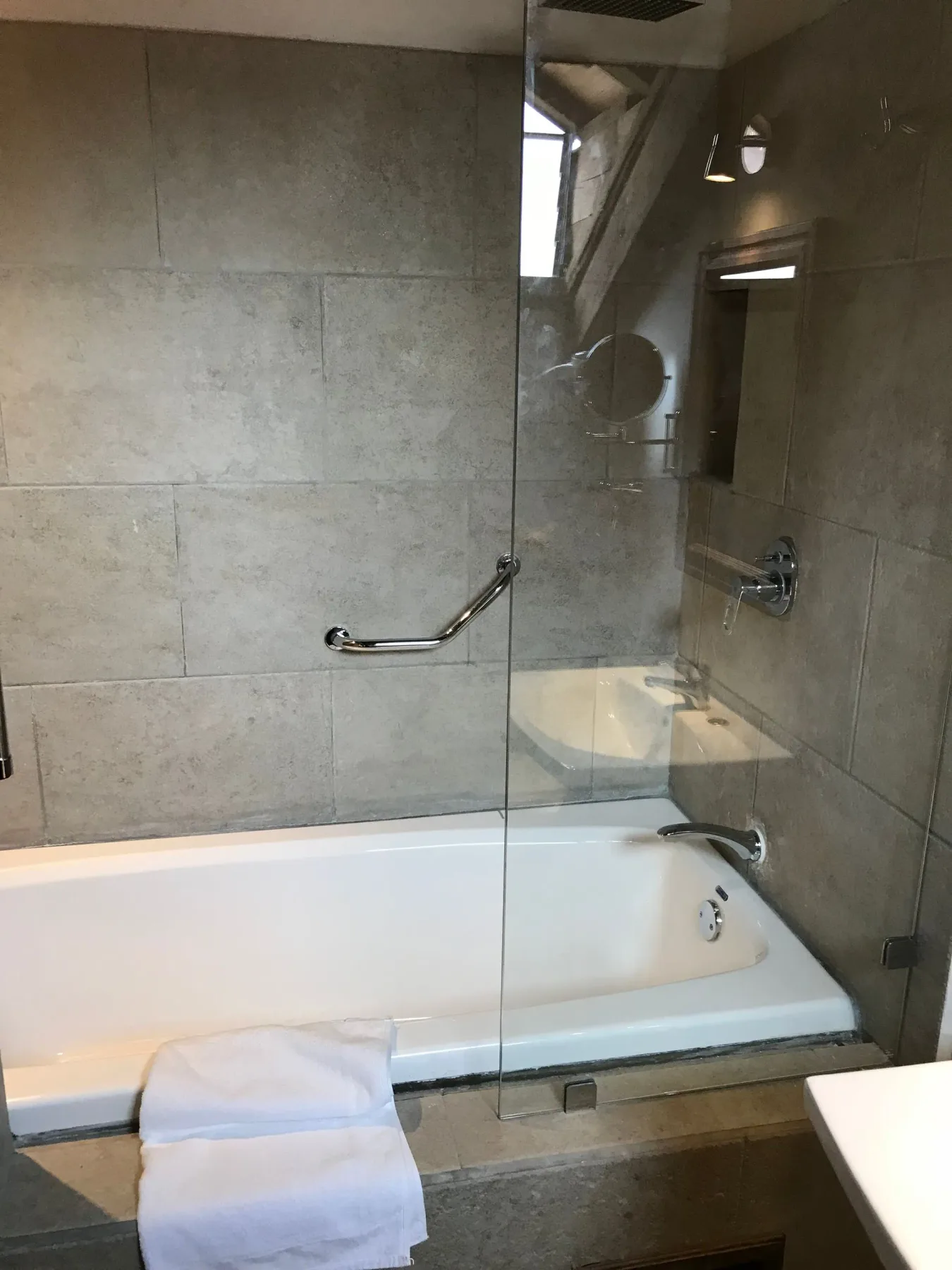 Double suite