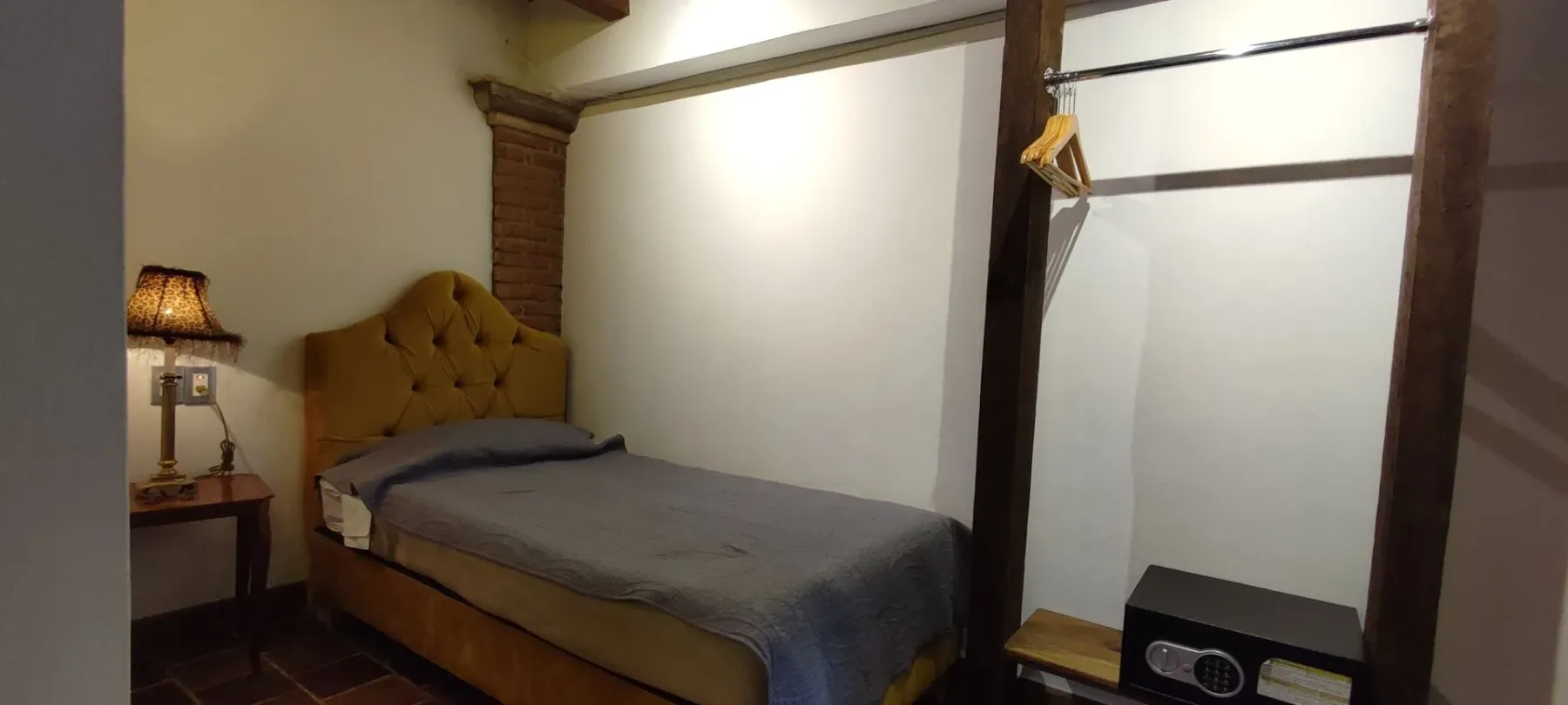 Family studio single bed
