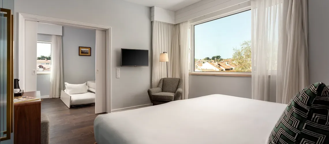 Family Room with City View, fourth floor