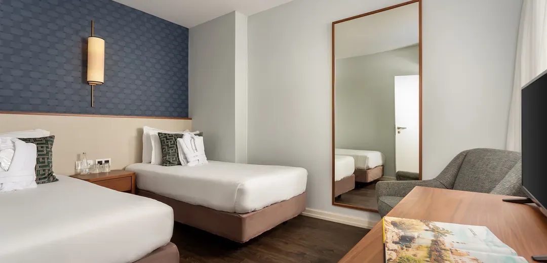 Family Room with City View, floors 1–3