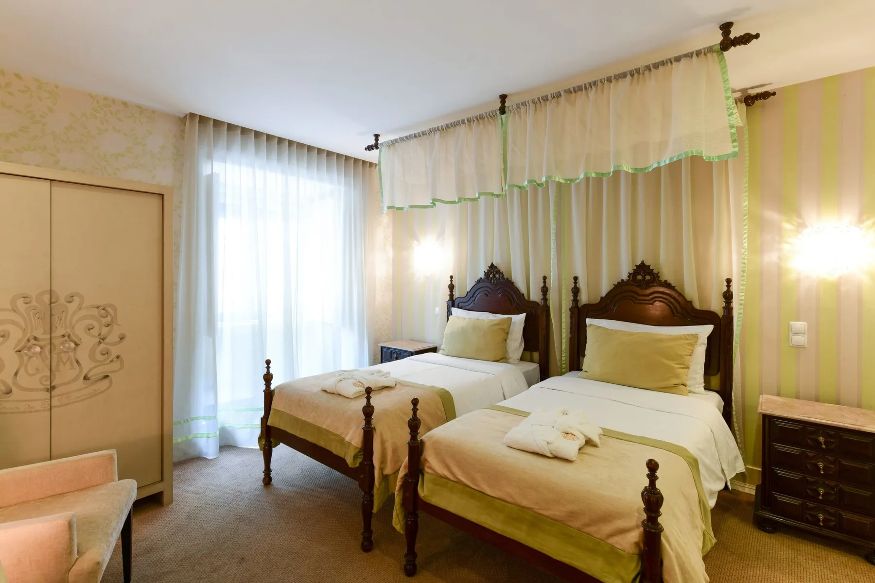 Habitación superior con dos camas individuales