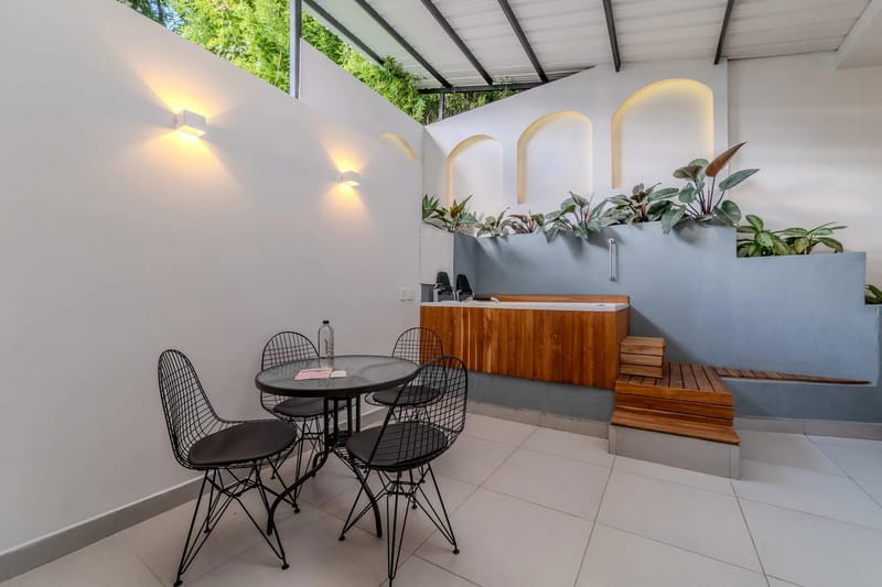 Charming 3BR w/ 3 Jacuzzis in El Poblado