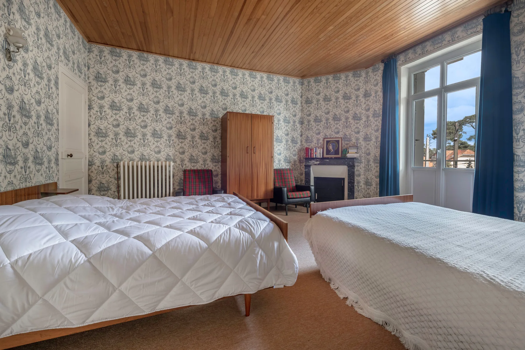 House listing gallery photo
