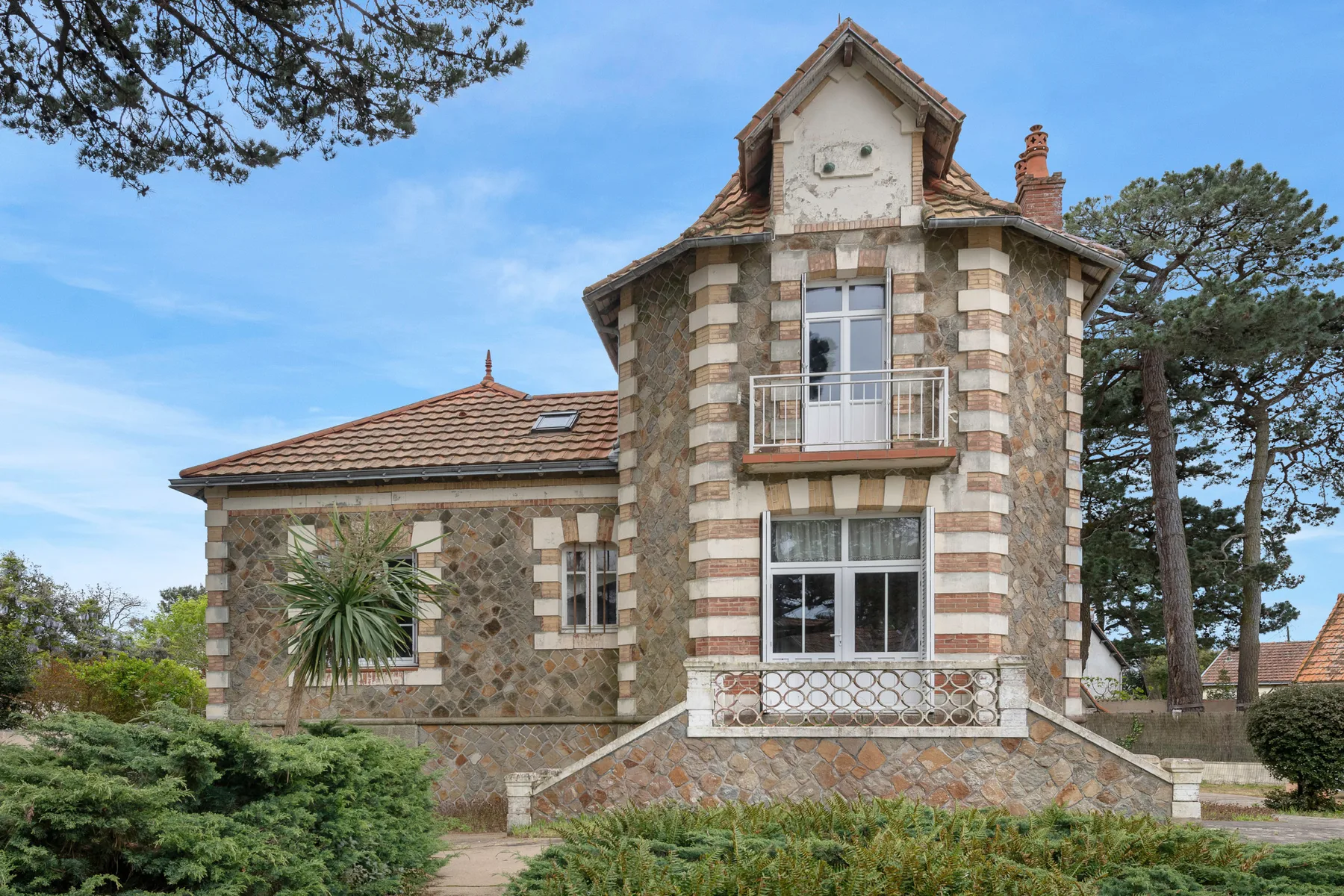 House listing gallery photo