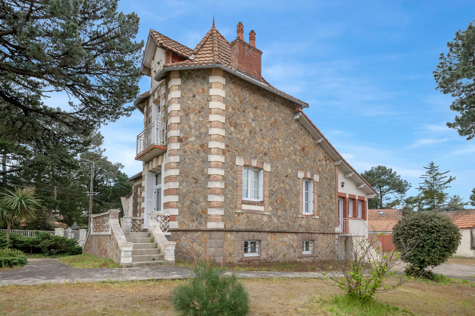 House listing gallery photo