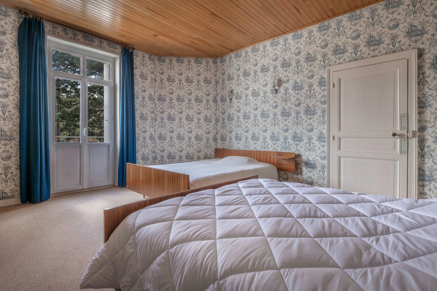 House listing gallery photo