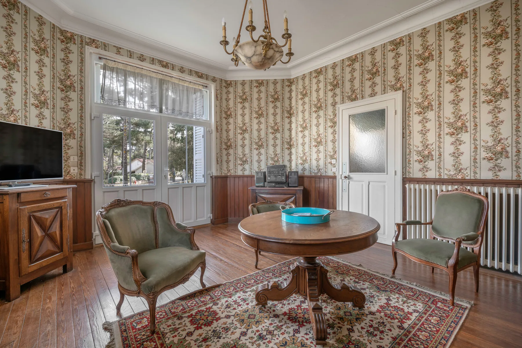 House listing gallery photo