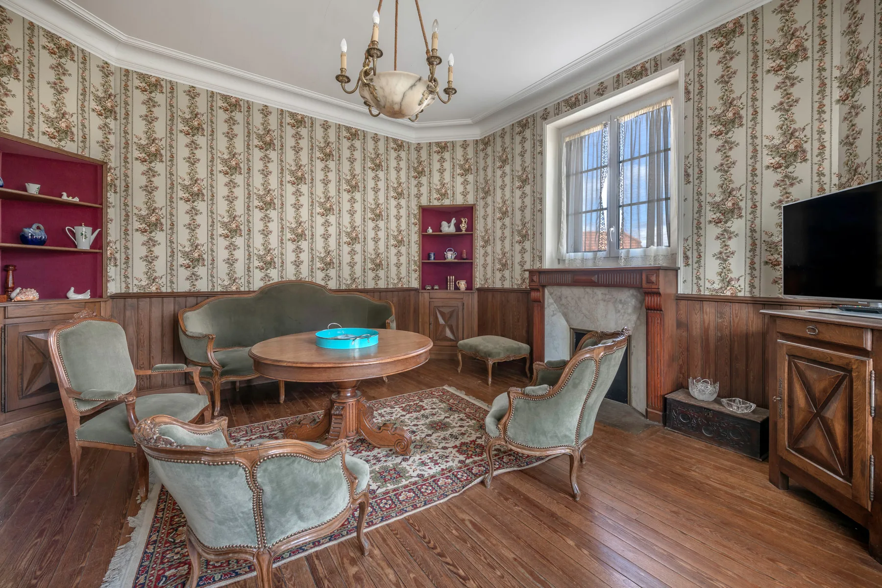 House listing gallery photo