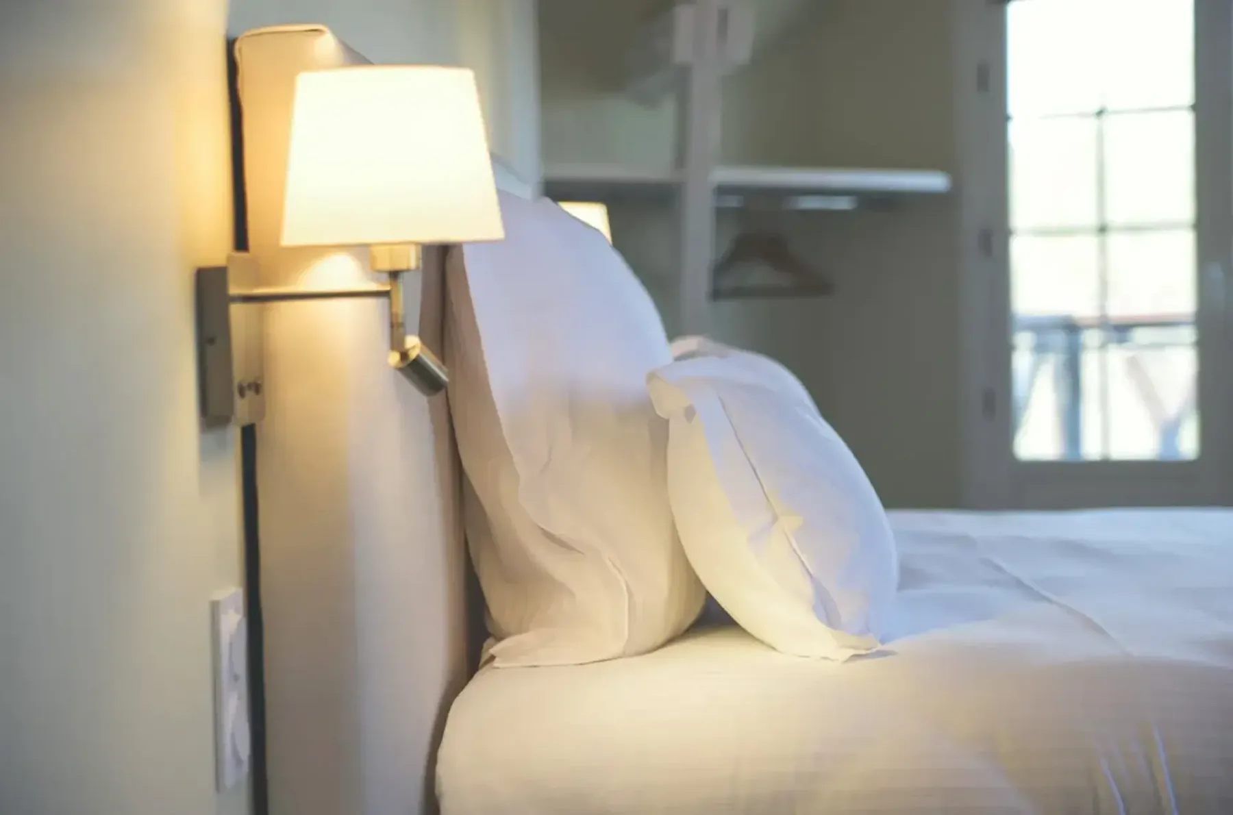 Guest rooms at Hostellerie Saint-Pierre