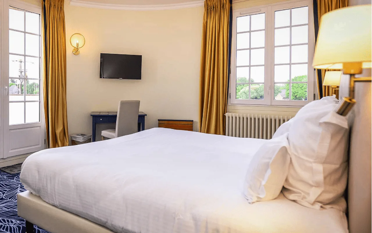 Seine-view double or twin room