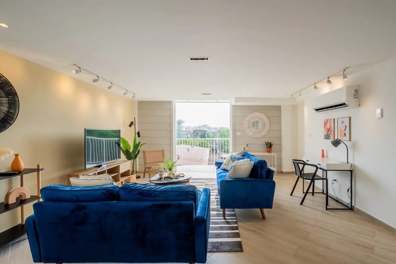Enchanting 3BR in Casco Antiguo w/ Balcony