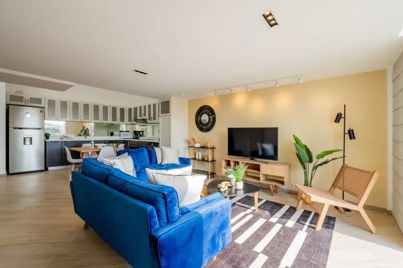 Enchanting 3BR in Casco Antiguo w/ Balcony