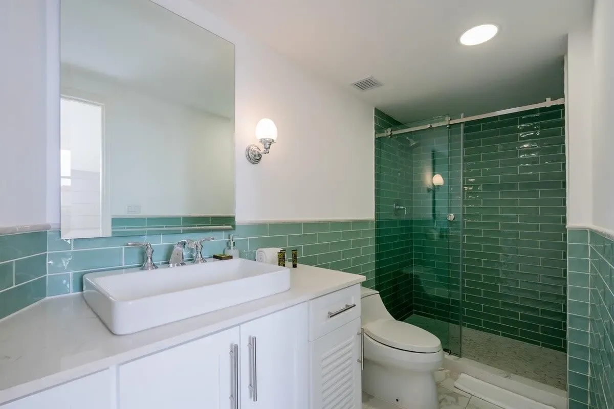 Enchanting 3BR in Casco Antiguo w/ Balcony