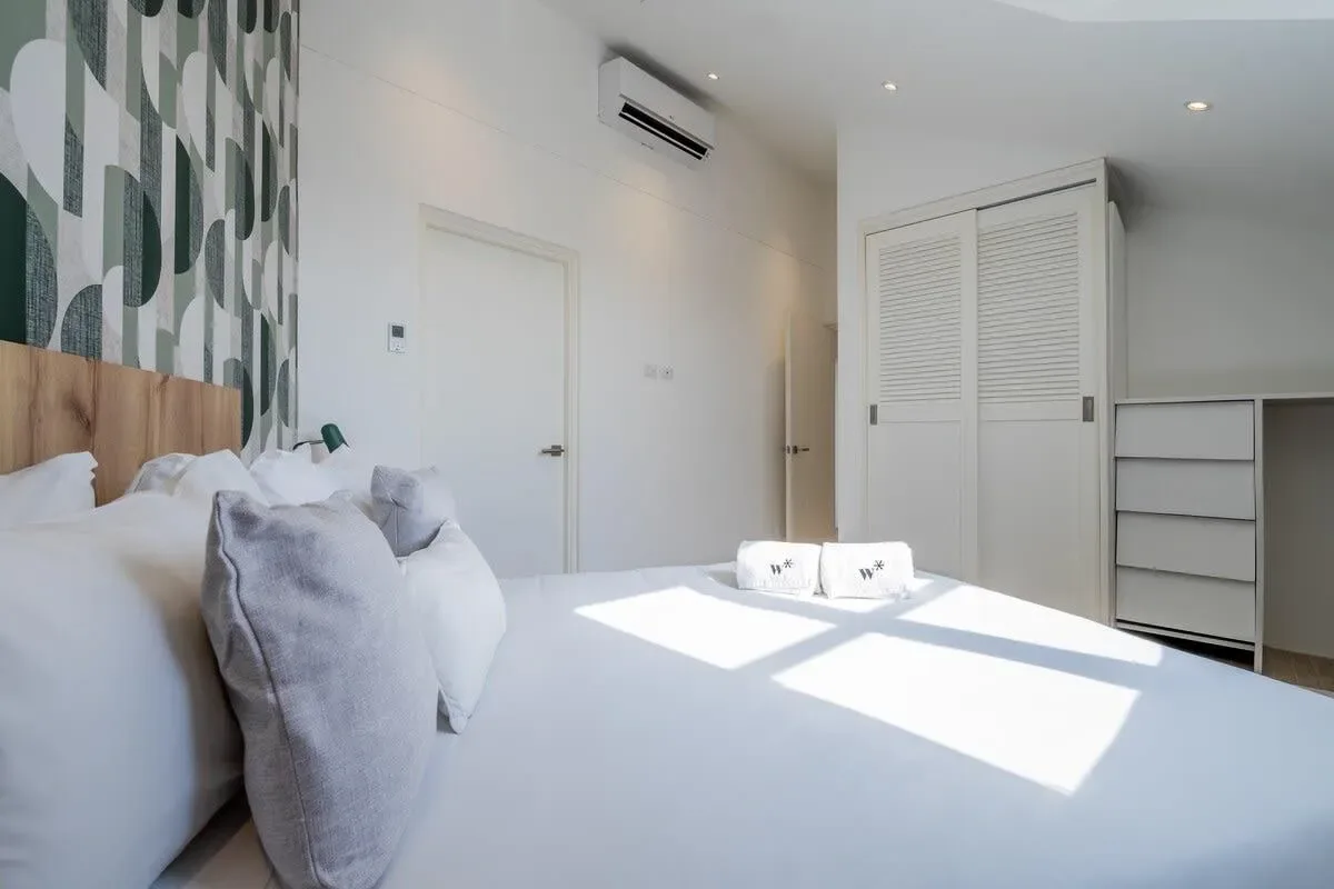 Enchanting 3BR in Casco Antiguo w/ Balcony
