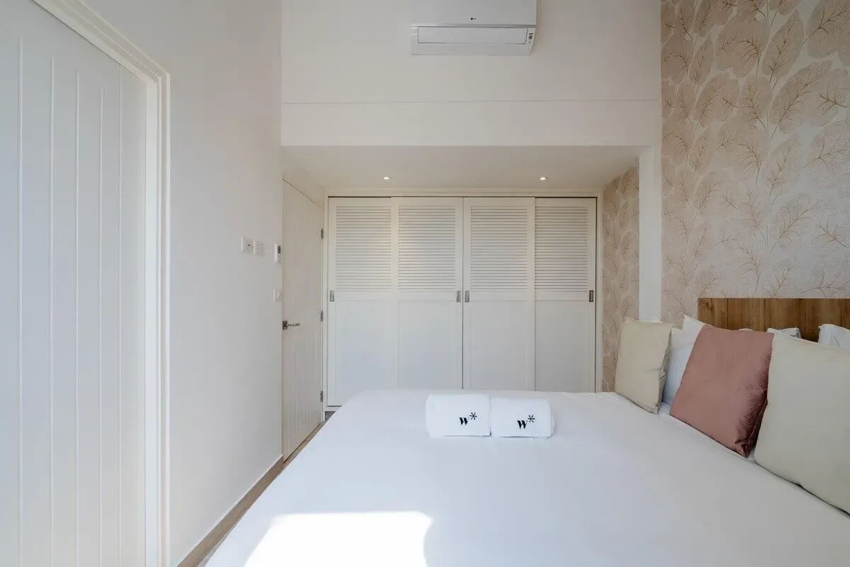 Enchanting 3BR in Casco Antiguo w/ Balcony