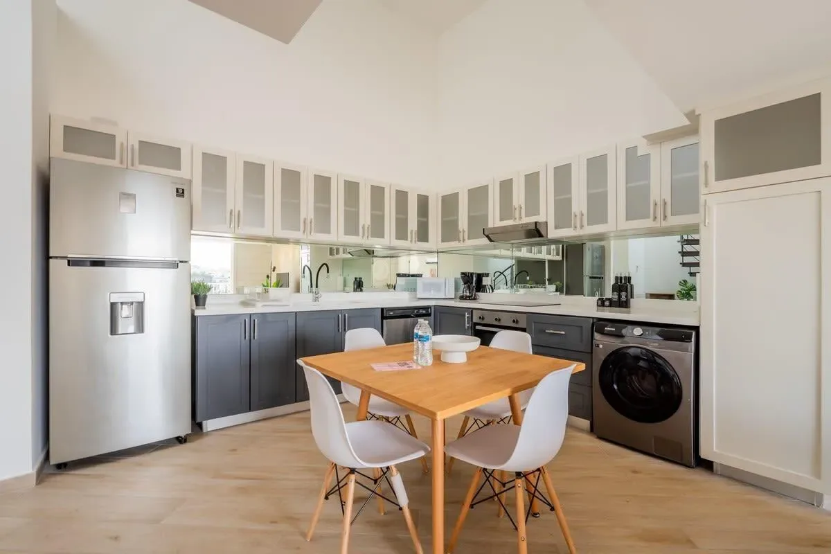 Enchanting 3BR in Casco Antiguo w/ Balcony