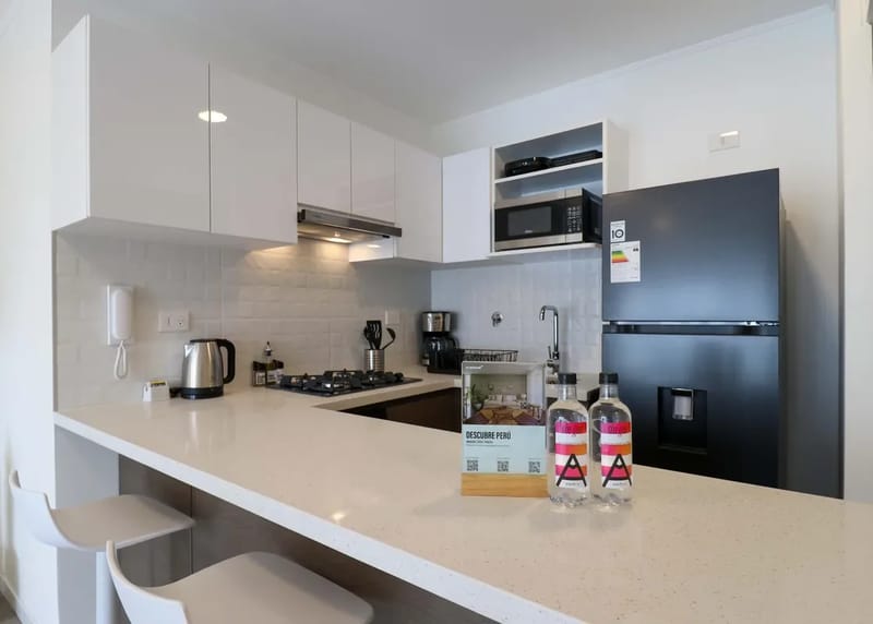 Charming 1BR w/ Balcony in Miraflores