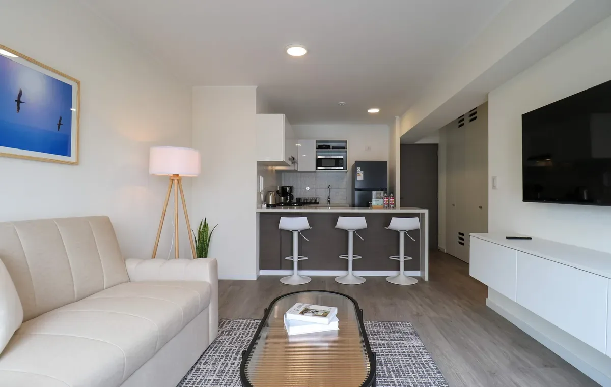Charming 1BR w/ Balcony in Miraflores