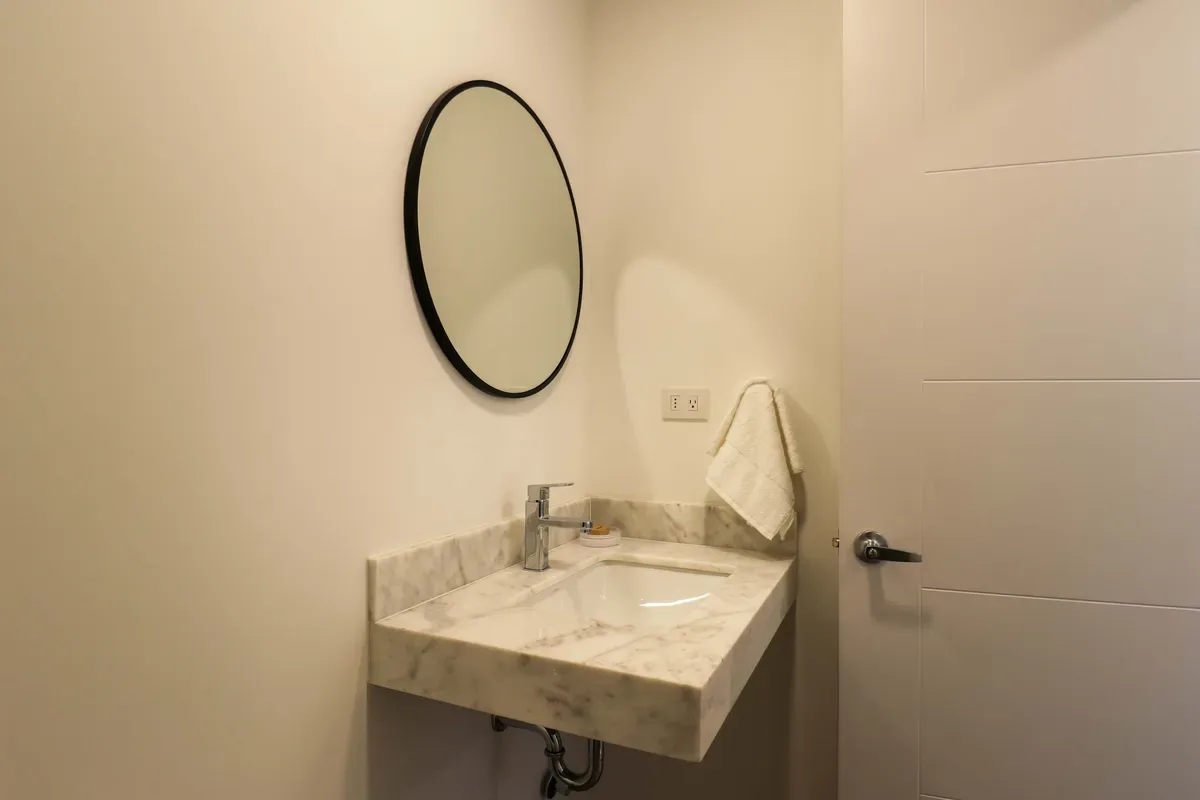 Charming 1BR w/ Balcony in Miraflores