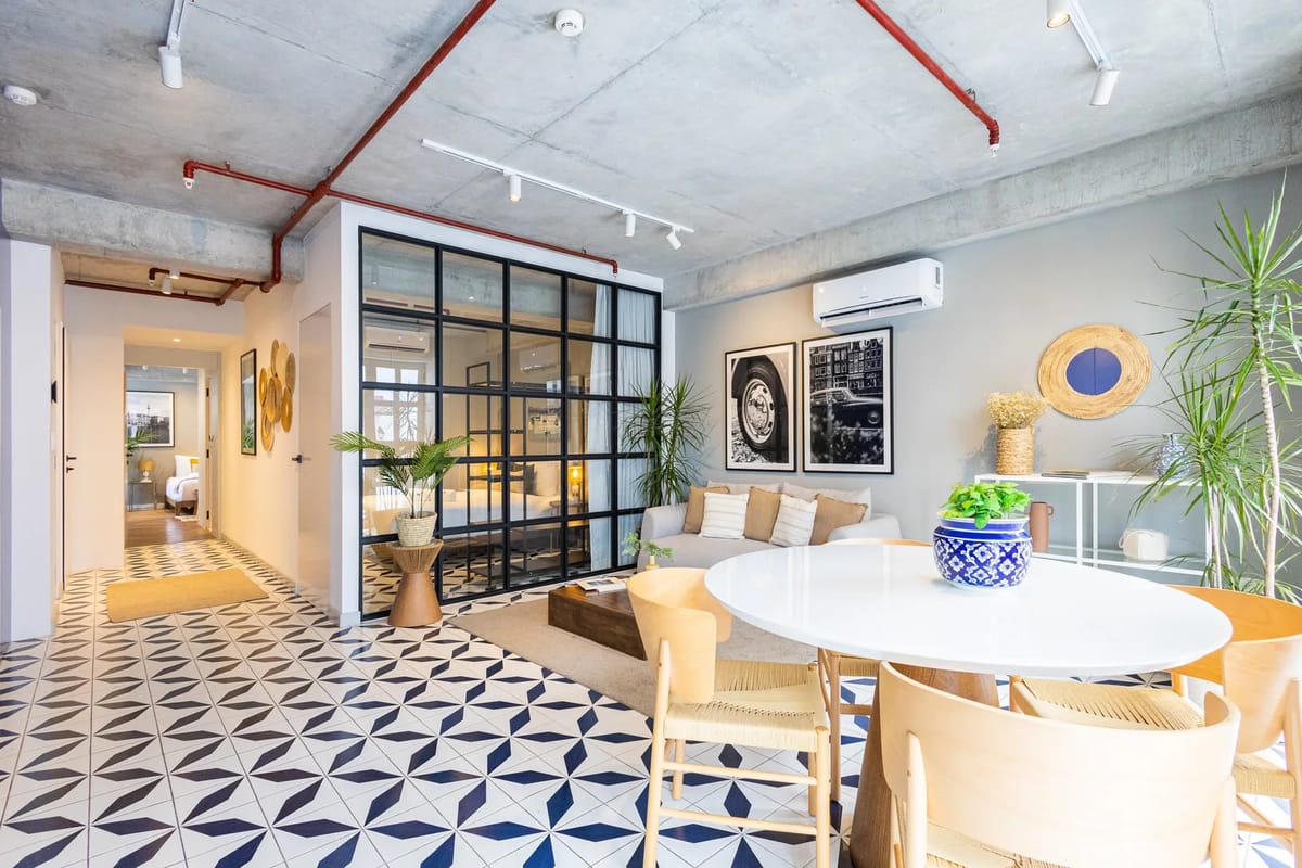 Premium 2BR in Plaza Herrera