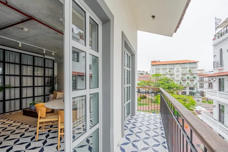 Premium 2BR in Plaza Herrera