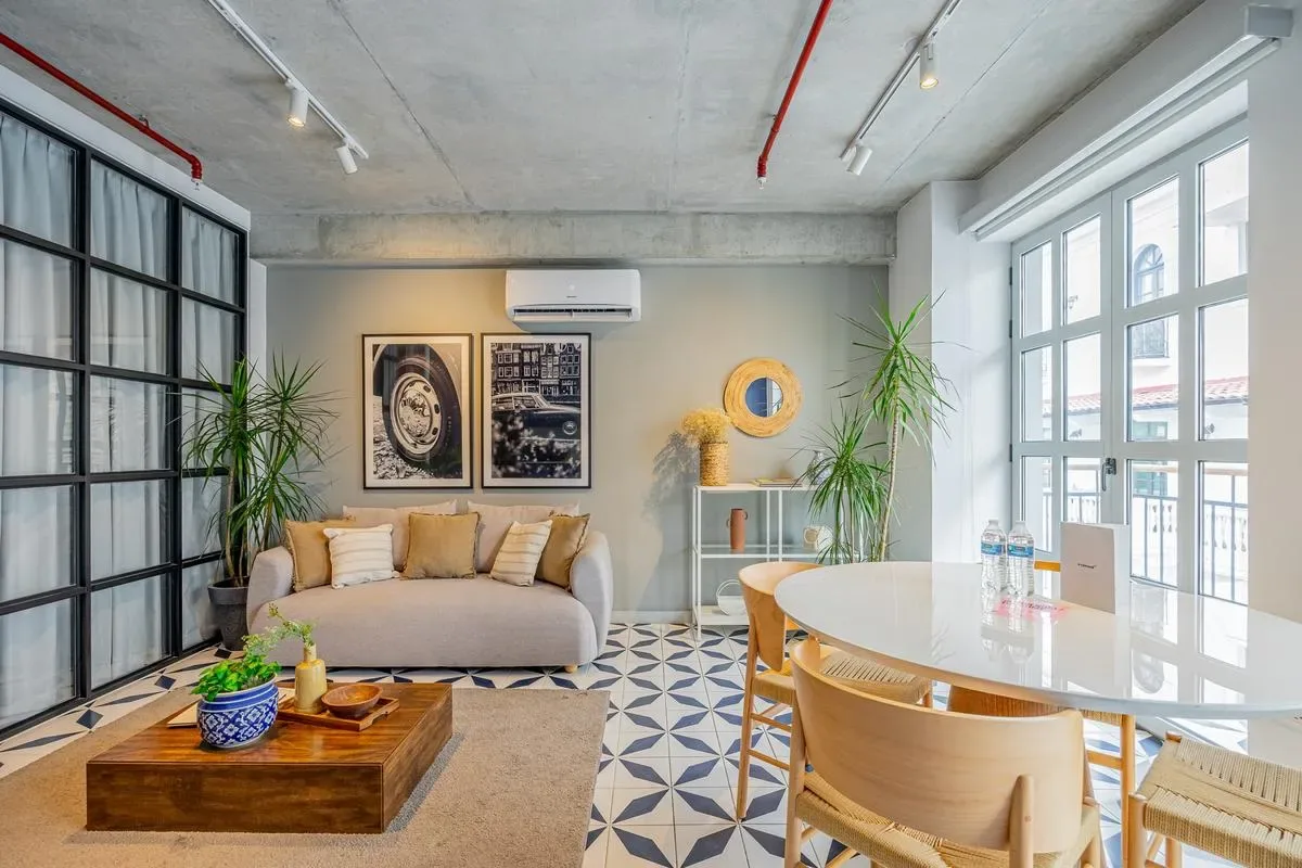 Premium 2BR in Plaza Herrera