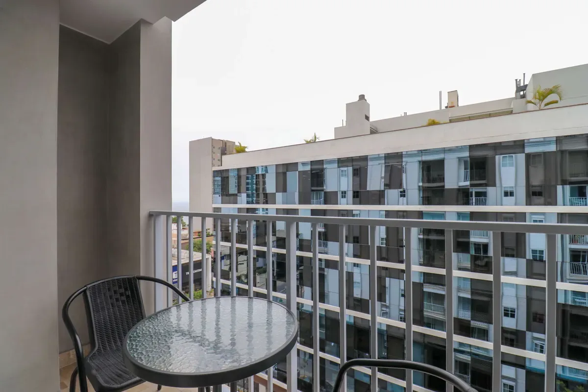 Amazing 2BR w/ Balcony in Miraflores