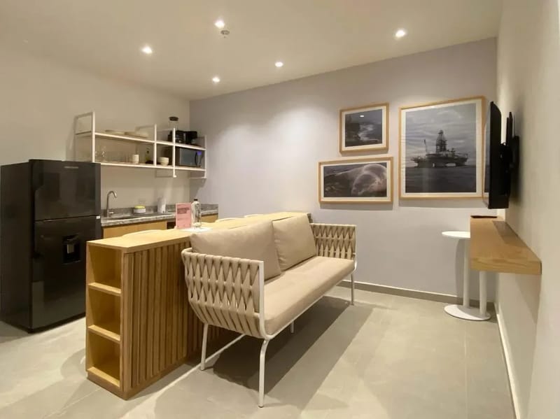 Tasteful 2BR w/ Classic Terrace in Bocagrande