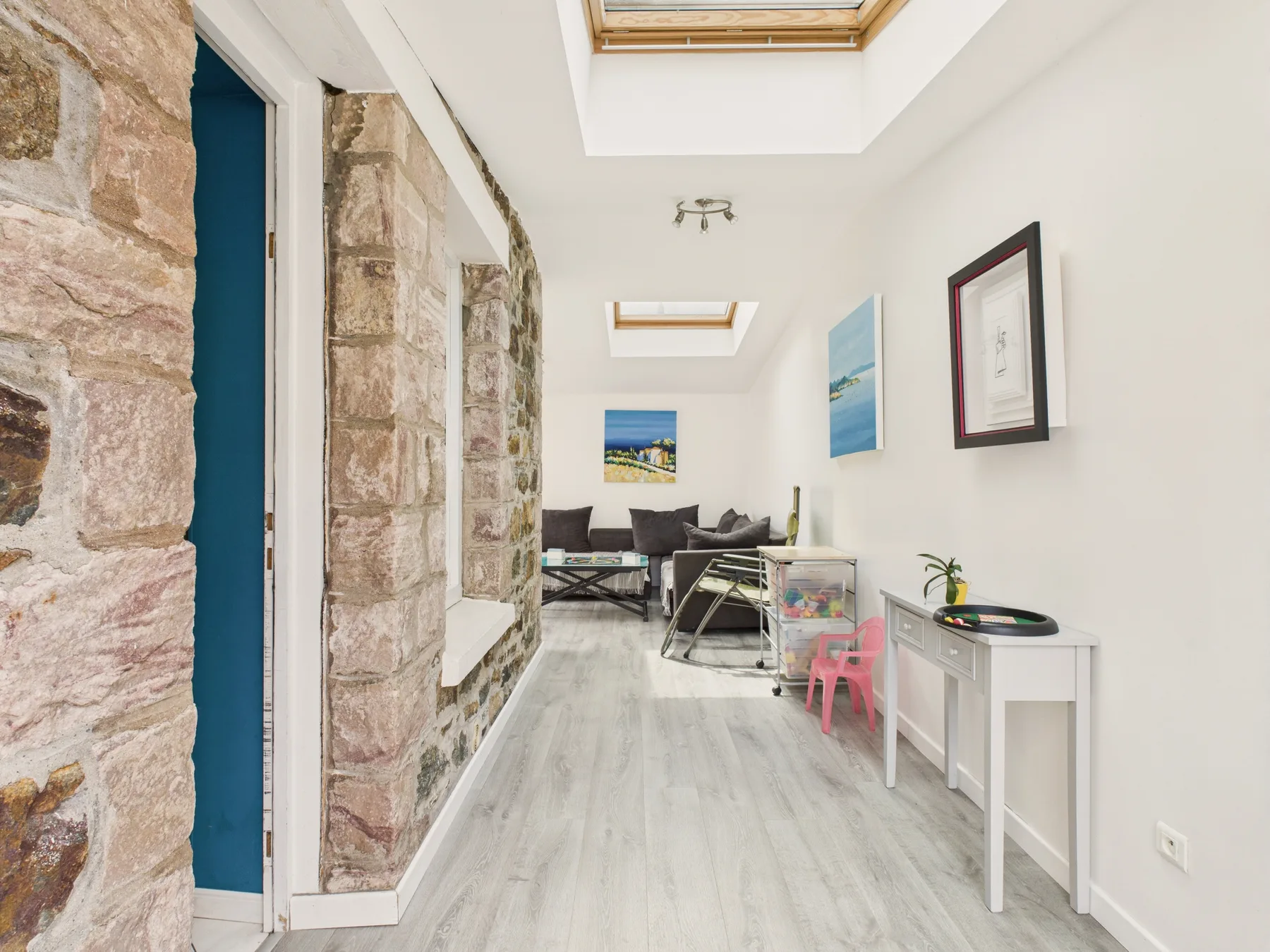Apartment gallery photo