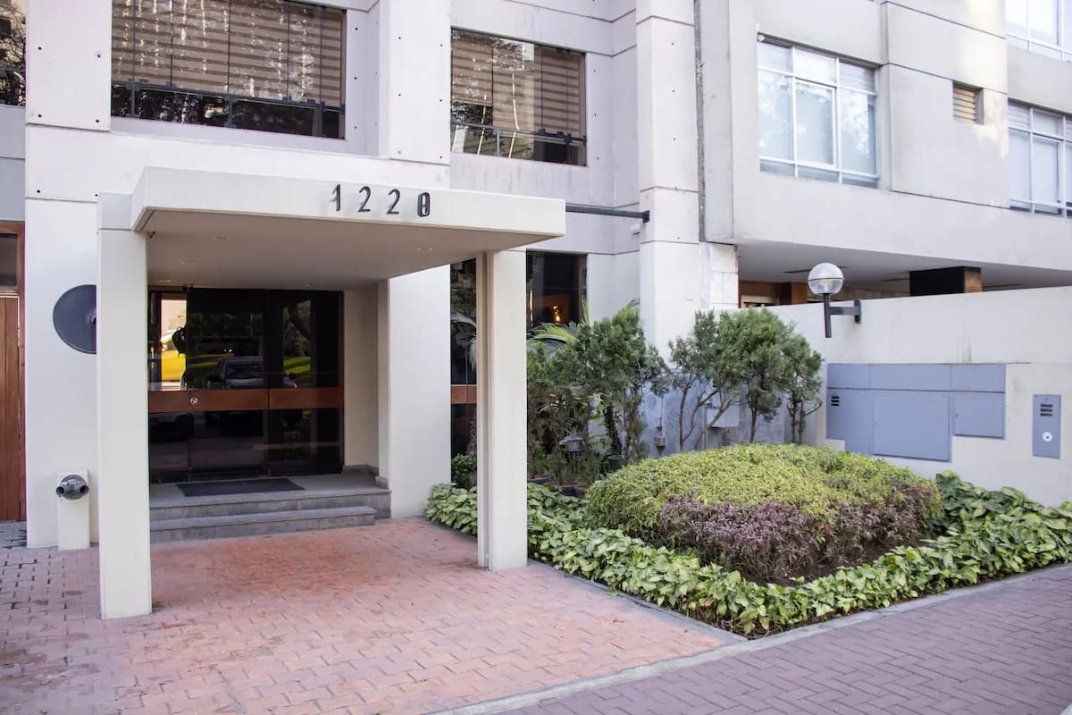Cozy Classic Apartment in S Isidro - CRL 1002