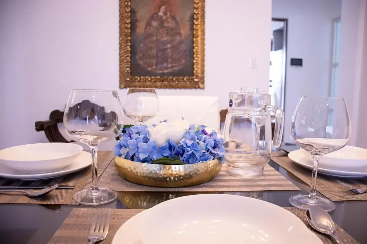 Cozy Classic Apartment in S Isidro - CRL 1002