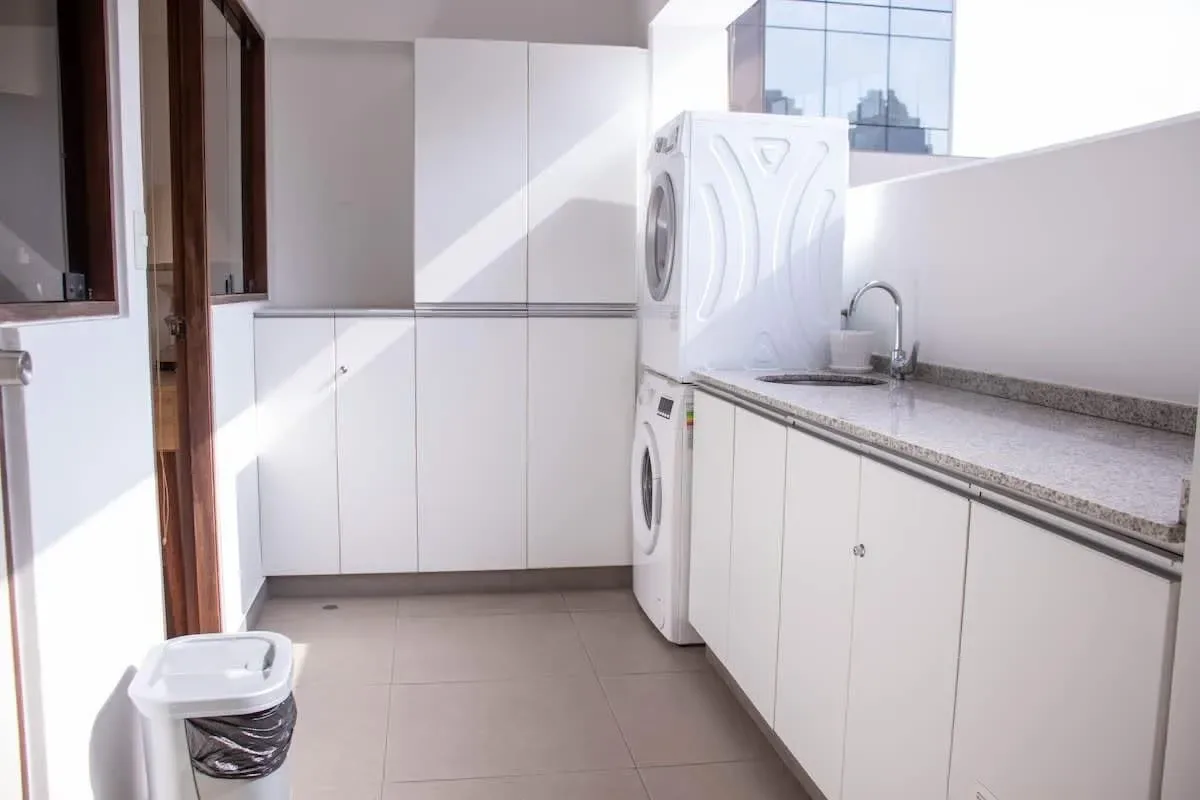 Cozy Classic Apartment in S Isidro - CRL 1002