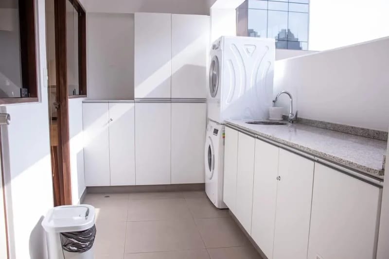 Cozy Classic Apartment in S Isidro - CRL 1002