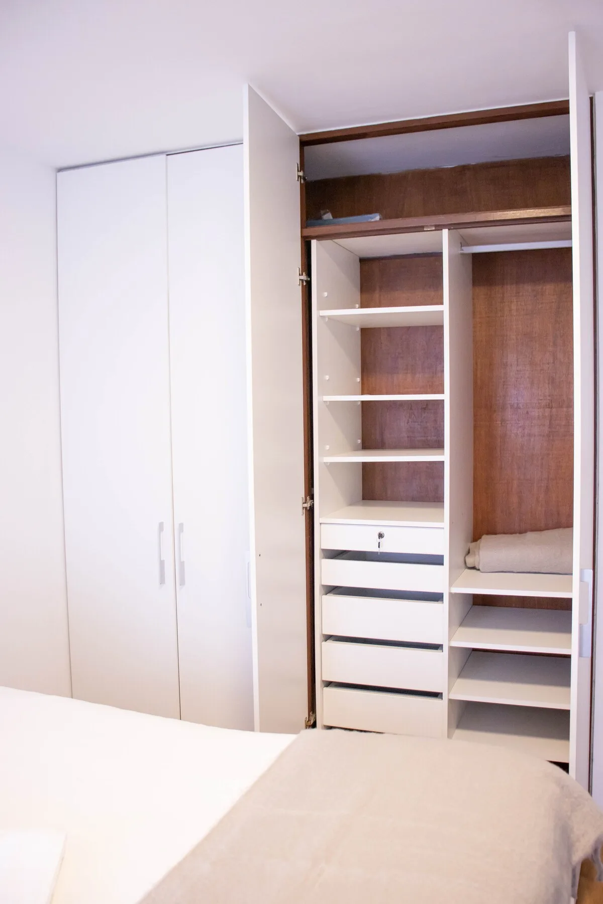 Cozy Classic Apartment in S Isidro - CRL 1002