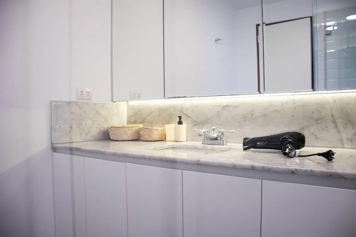 Cozy Classic Apartment in S Isidro - CRL 1002