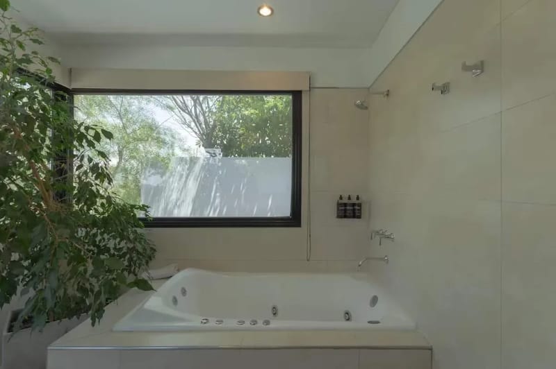 Modern 3BR House w/ Private Pool in Mendoza