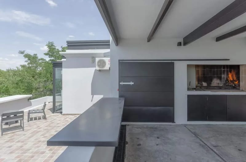 Modern 3BR House w/ Private Pool in Mendoza