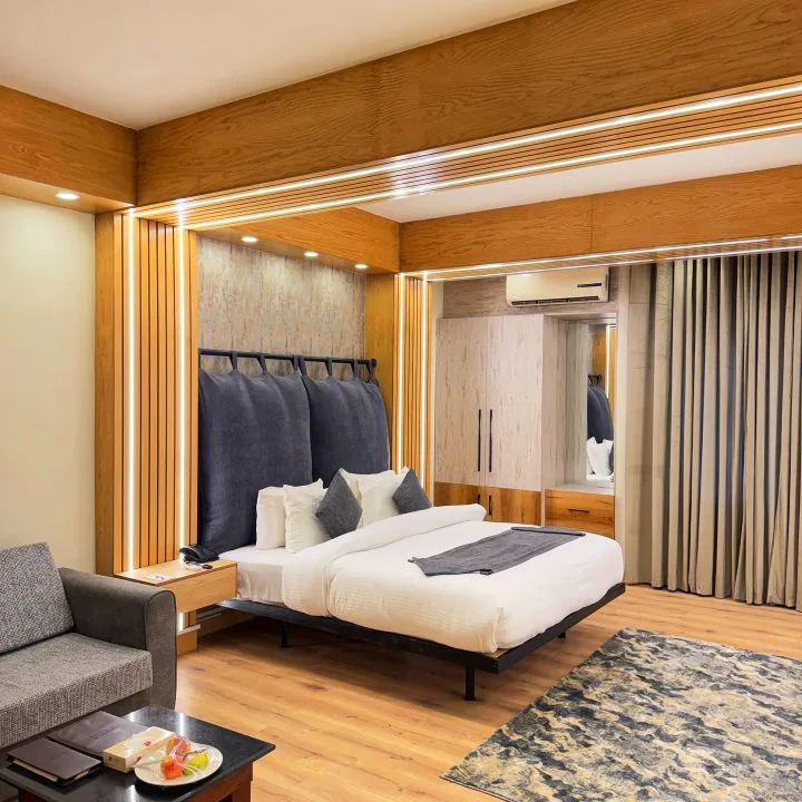 Executive Master room