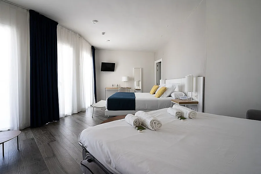 Hotel family room.