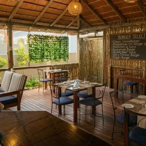 Leilani’s Garden restaurant