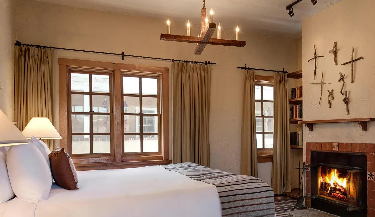 King room with fireplace