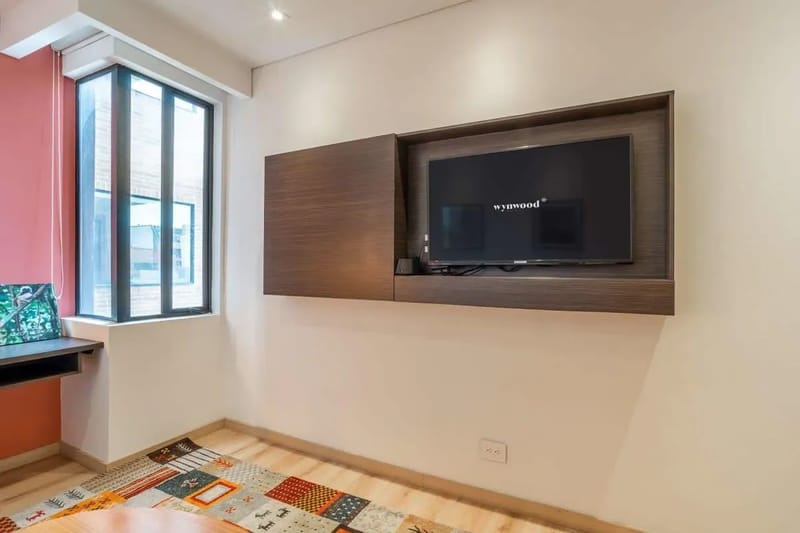 Lively 1BR in Santa Barbara w/ Gym