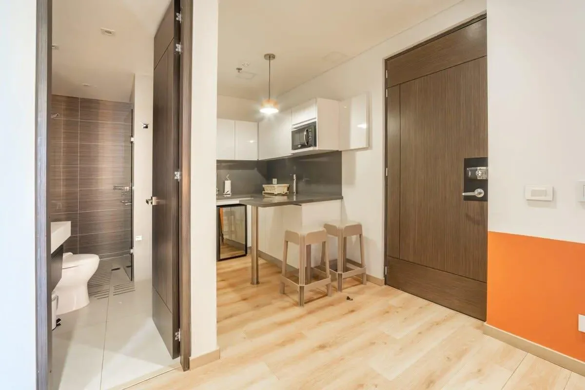 Lively 1BR in Santa Barbara w/ Gym