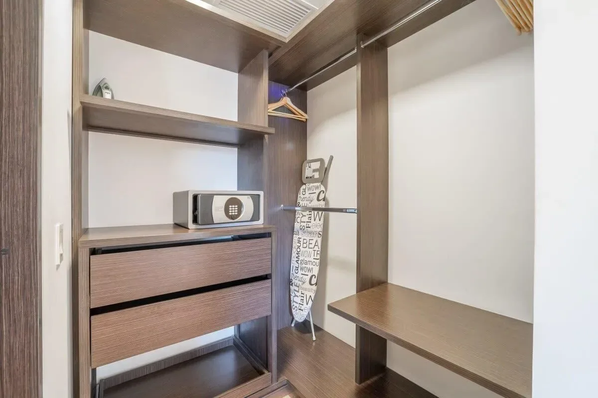 Lively 1BR in Santa Barbara w/ Gym