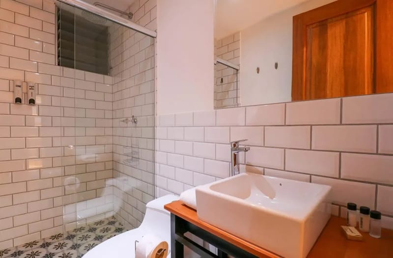 Sunny 1BR in Plaza de Armas w/ Balcony