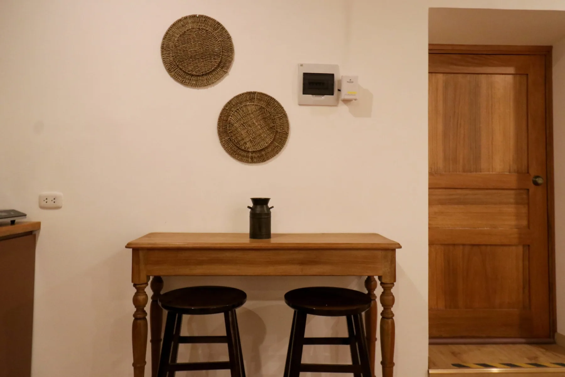 Sunny 1BR in Plaza de Armas w/ Balcony