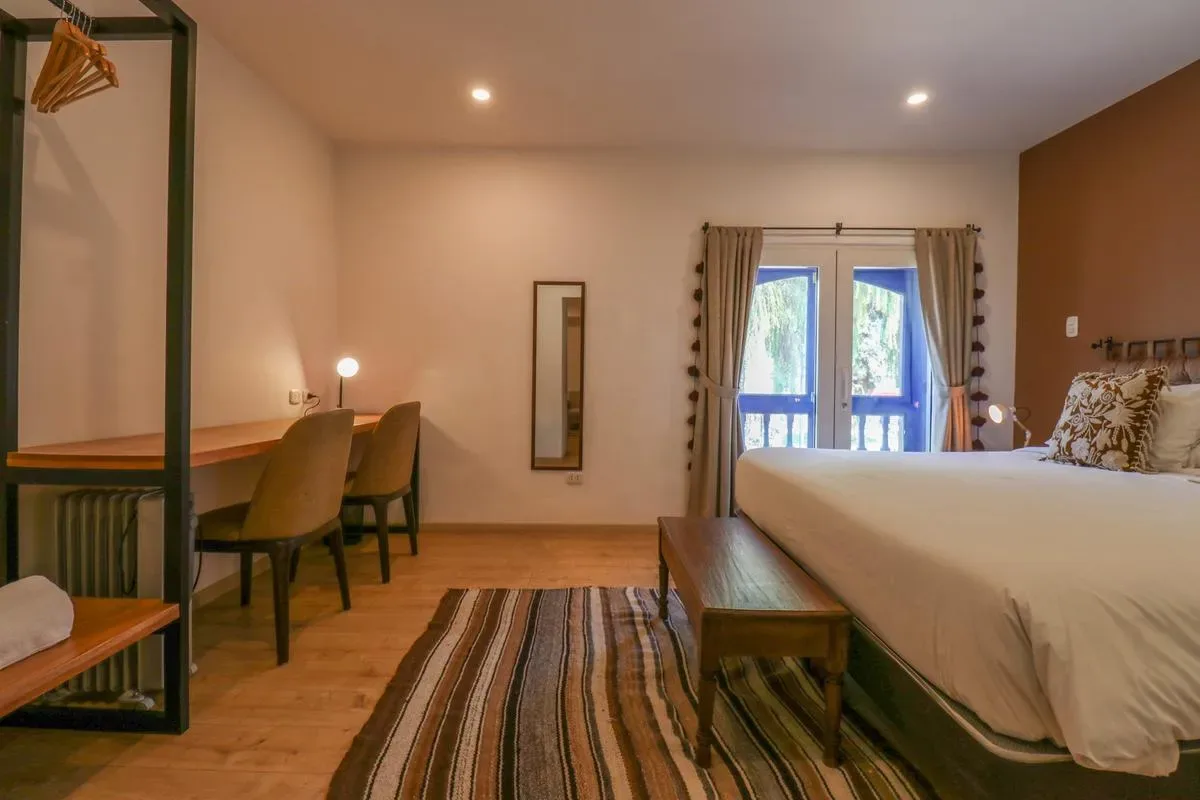 Sunny 1BR in Plaza de Armas w/ Balcony
