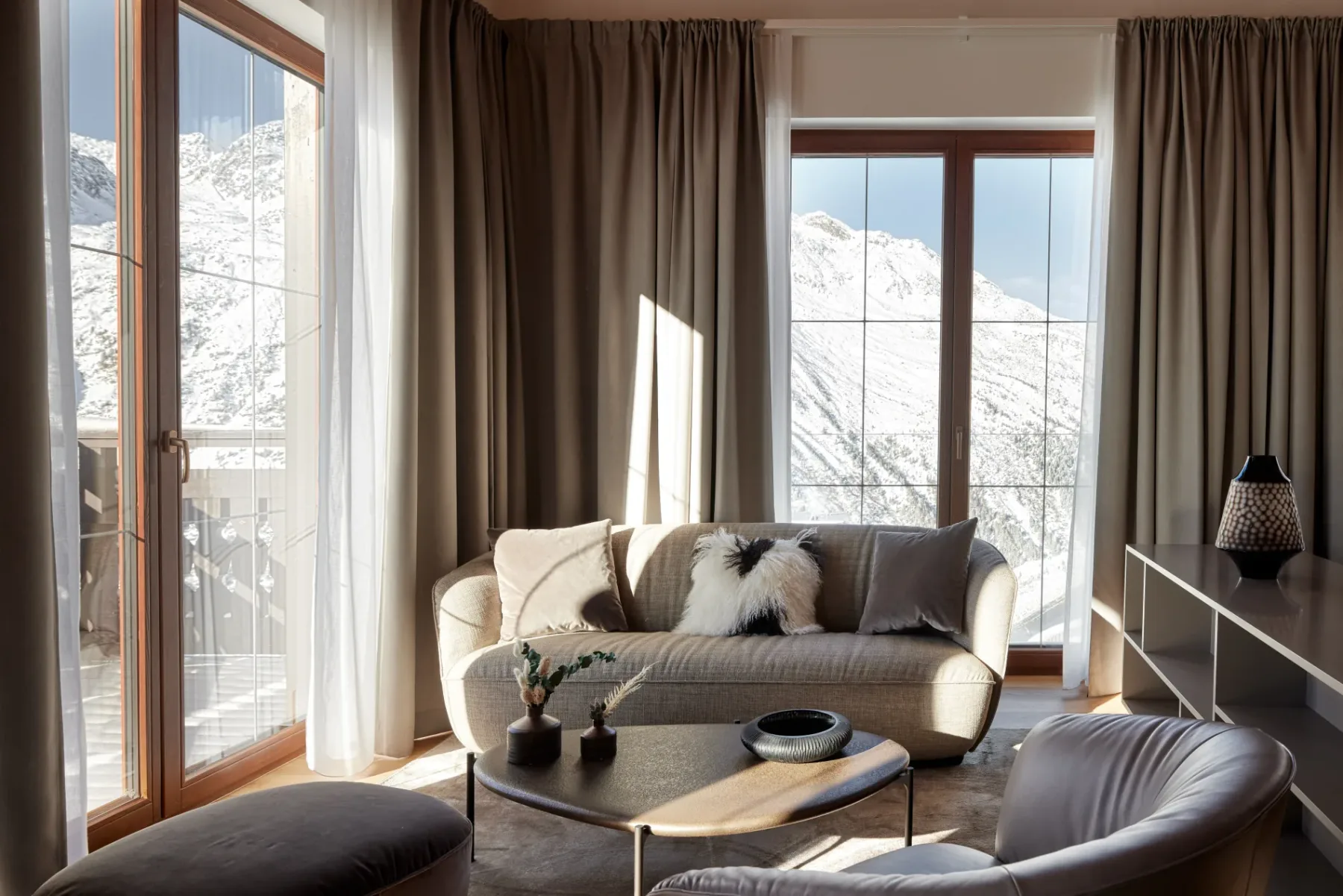Room seating area