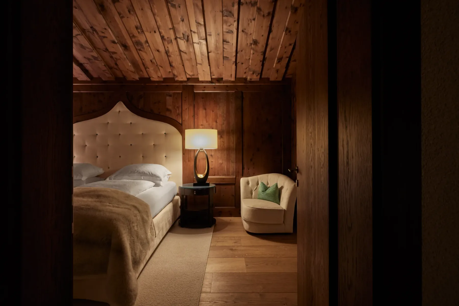 Junior Suite with dark wood
